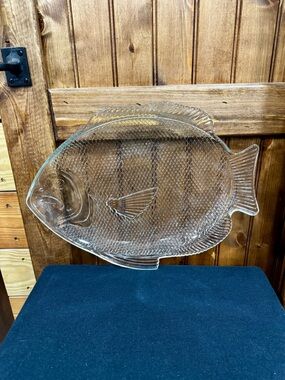 Vintage Anchor Hocking Clear Glass Fish Platter 15”x11”